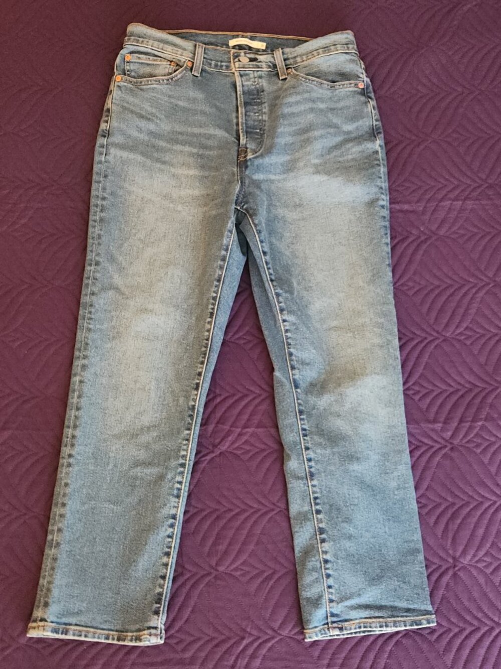 LIKE NEW Levi's Wedgie Straight Ankle Jeans | 31W, 27L